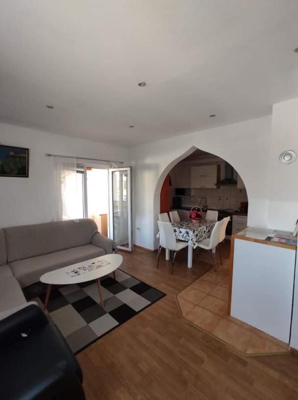 Apartmani Amans Pula Ngoại thất bức ảnh