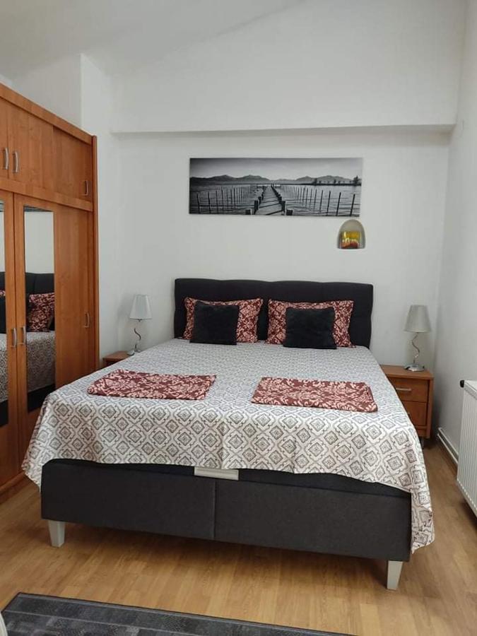 Apartmani Amans Pula Ngoại thất bức ảnh