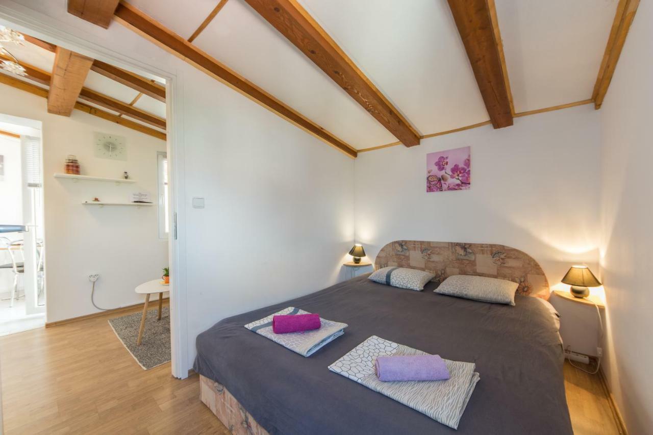 Apartmani Amans Pula Ngoại thất bức ảnh