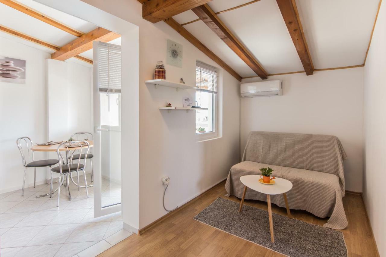Apartmani Amans Pula Ngoại thất bức ảnh